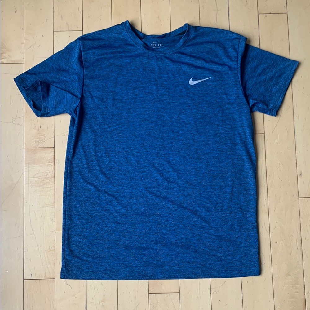 Nike Men's Blue T-Shirt dri fit